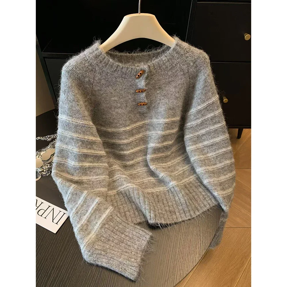 Suéter de Lana y Cachemira a R - Embroidery Knit reseña y precio