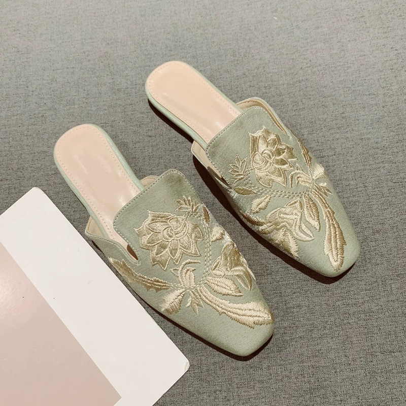 Zapatos de Mujer 2026, Pantufl - Embroidery Design reseña y precio