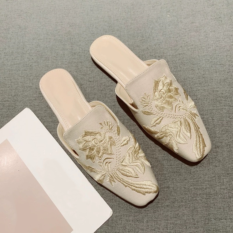 Zapatos de Mujer 2026, Pantufl - Embroidery Design reseña y precio